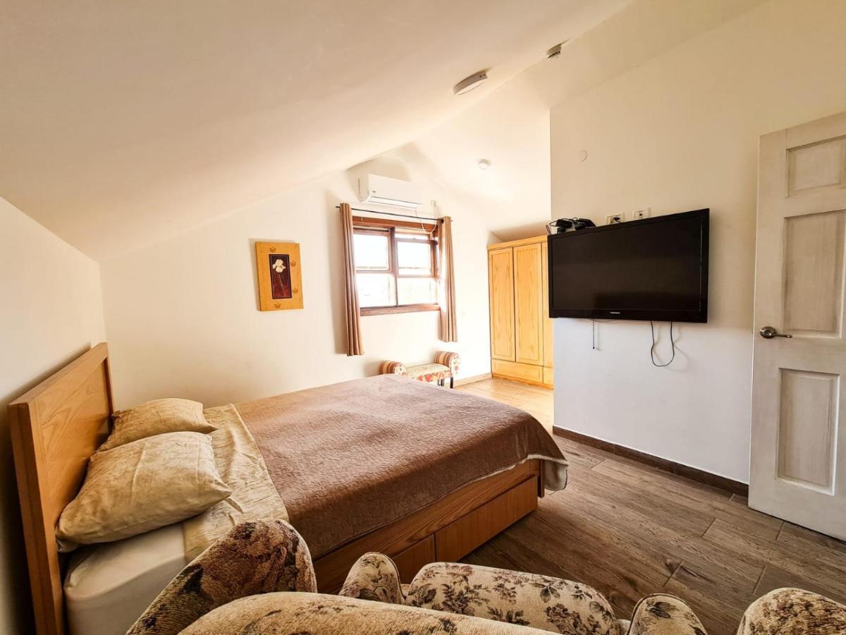 קדמת צבי Villa Exterior foto